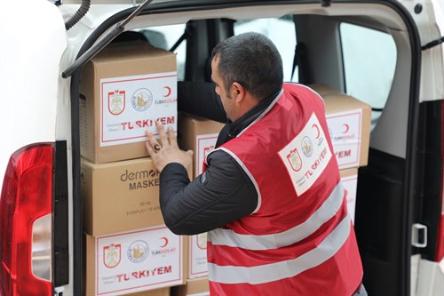 2 bin 256 Depremzedeye Gıda Yardımı
