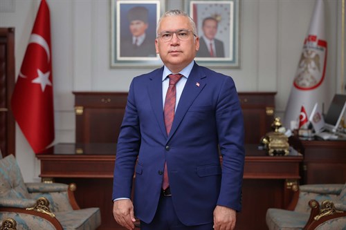 Sivas Valisi Dr. Yılmaz Şimşek’in Yaşlılar Günü Mesajı